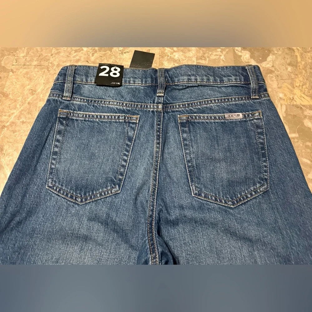 Joe's Jeans Women’s Blue Low Rise Flare & Wide Leg Denim
Sz 28. NWT - Picture 8 of 15